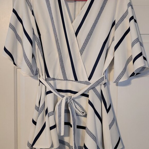 Romper - Picture 2 of 2